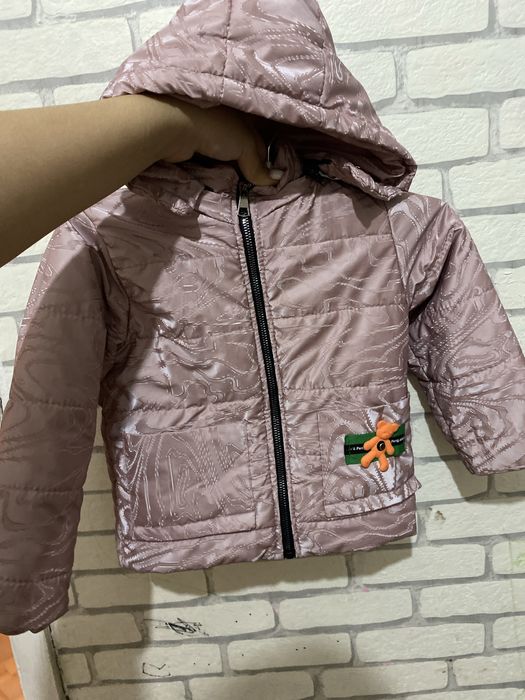 Куртка для девочки 120р