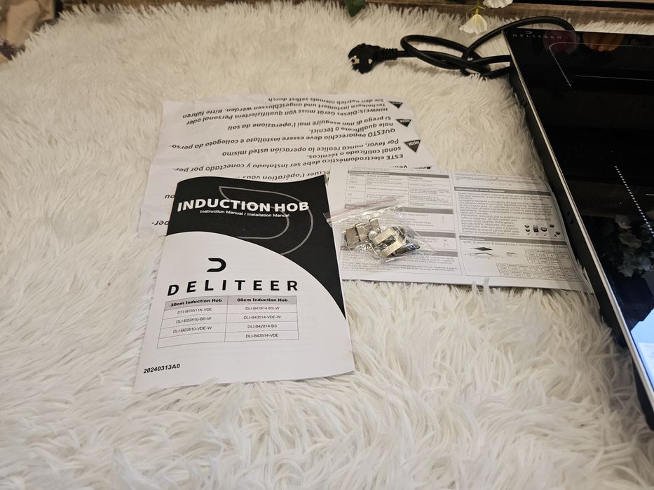 Двоен индокционен котлон Deliteer