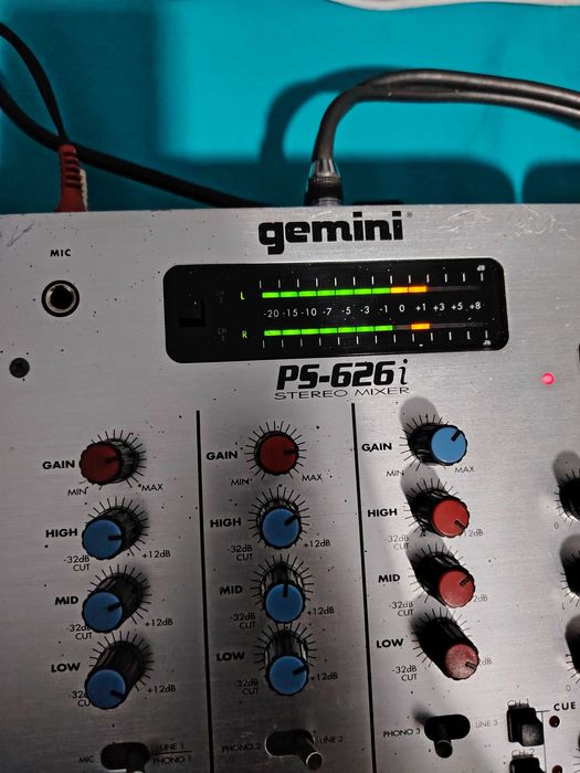 PIONEER CDJ-800, două CD player, unul cu defect și Gemini PS-626i Stereo Mixer