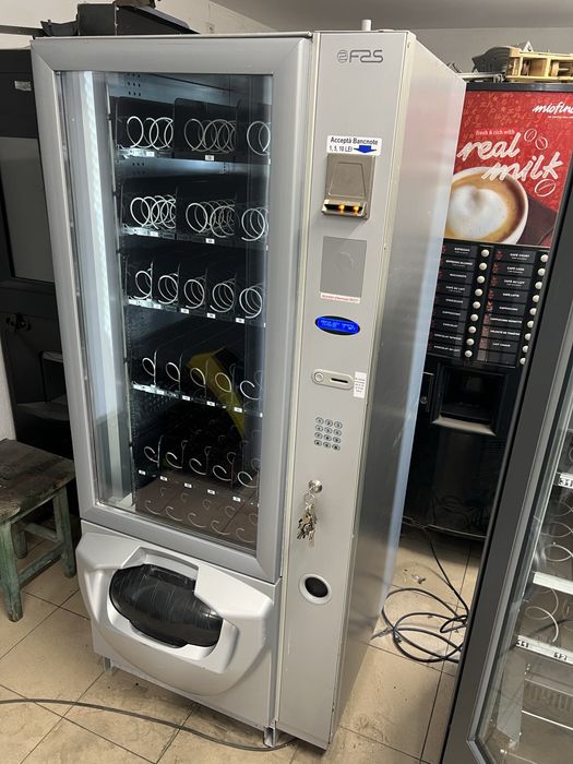 Fas Kristal aparat vending snack si bauturi reci