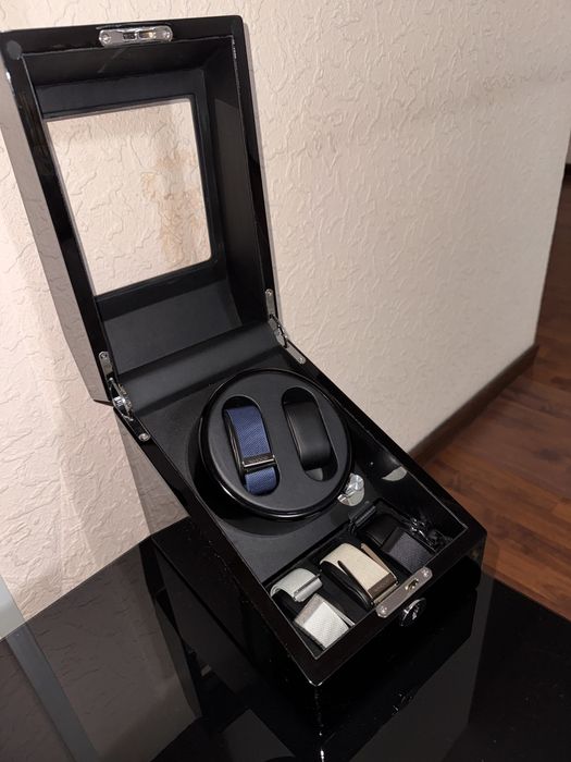 WHOOP 4.0 НОВЫЙ + 5 ремешков + кейс