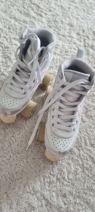 Role 33  oxelo albe perfect functionale