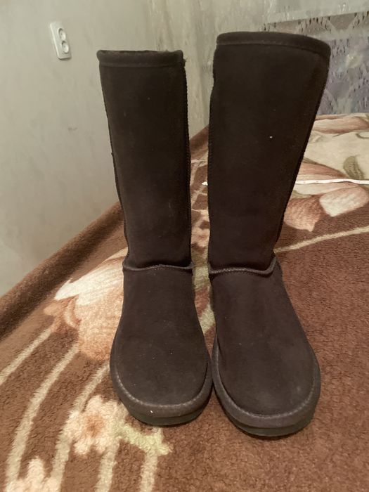 Продаю уги 38 размер