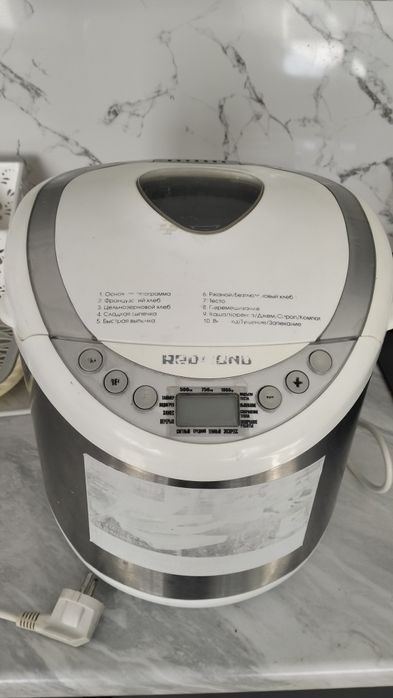 Продам хлебопечку