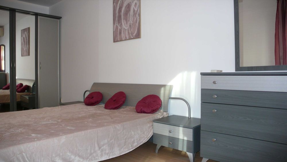 Дава се под наем Тристаен апартамент в София, Зона Б-18 - 119 кв.м за 917.49 € - Снимка #6