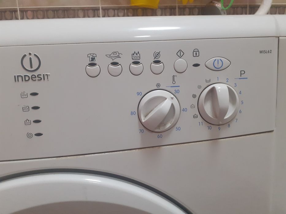 Стиральная машина Indesit WISL 62