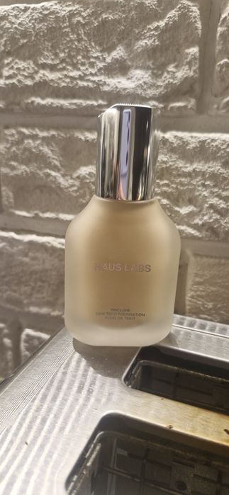 Фон дьо тен Haus Labs by Lady Gaga