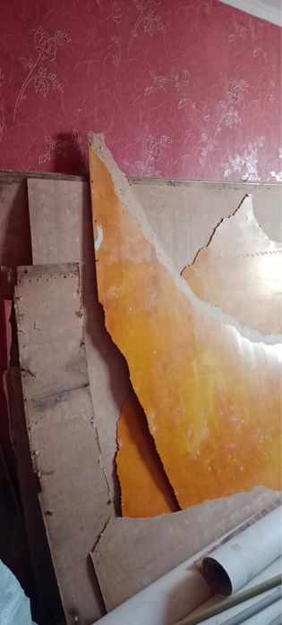 Отдам даром межкомнатные двери, крагис.