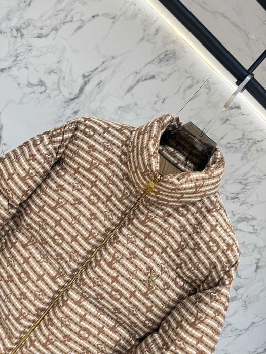 Geaca cu puf Louis Vuitton Premium