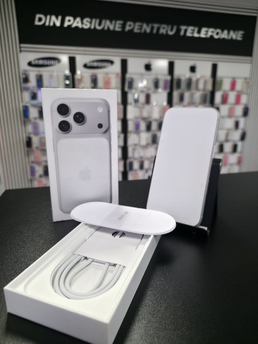 Iphone 17 Pro Max / Silver /  DeluxGSM