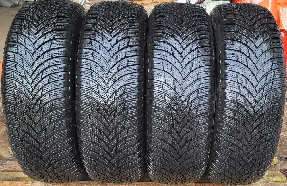Set 4 anvelope iarnă Firestone Winterhawk 4  - 215/65 R16  -  7 mm
