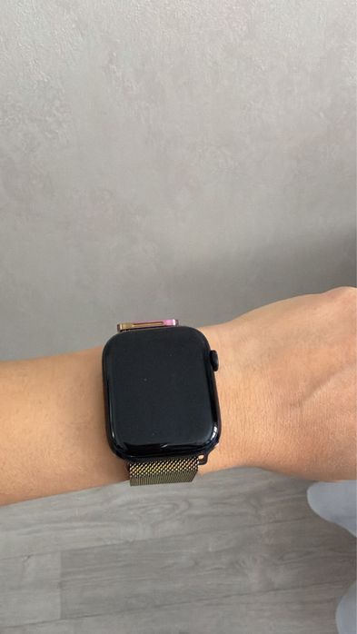 Часы Apple в отл состояние