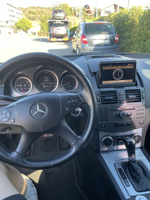 MERCEDES-BENZ C-Class 2010 — imagine 5