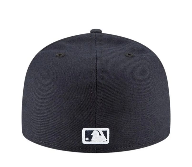 Бейзболна шапка New Era размер 7 и  5/8 (60.6 см.)