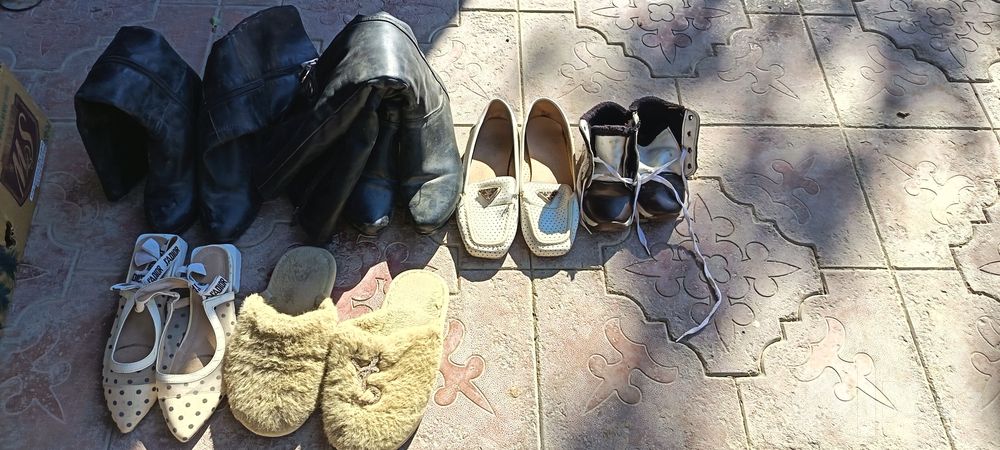 Bolalar (2-5 yosh) va ayollar(36-38 razmer) poyafzalari