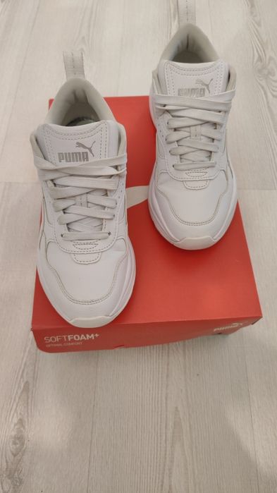Бели маратонки Puma