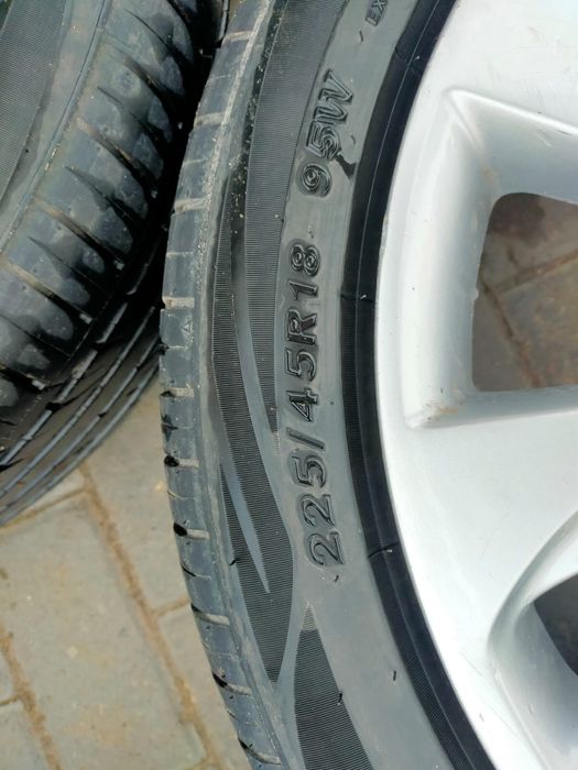 Продам диски с летней резиной