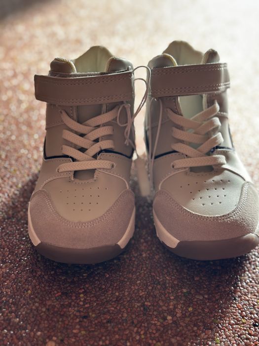 Нови!!! Детски кецове Reserved 24/25