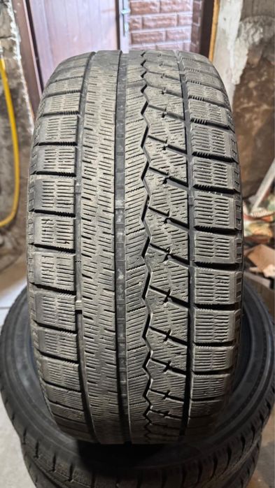 Шины  235/45R18