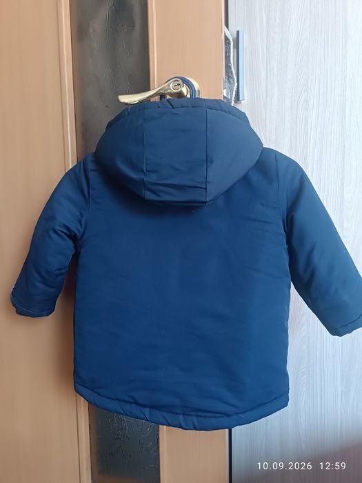 Продам детскую куртку, 92 см.