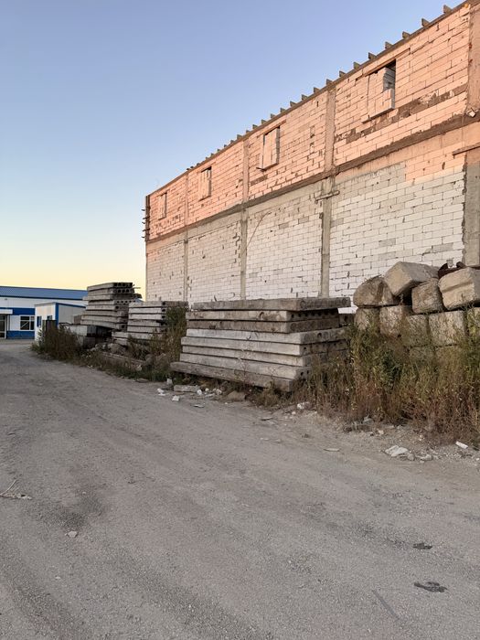 Продам здание общежития на разбор