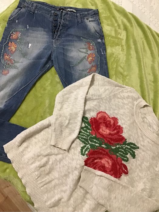 Дънки и пуловер