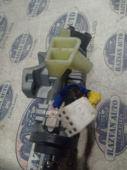 contact plus cheie  kia ceed 2014