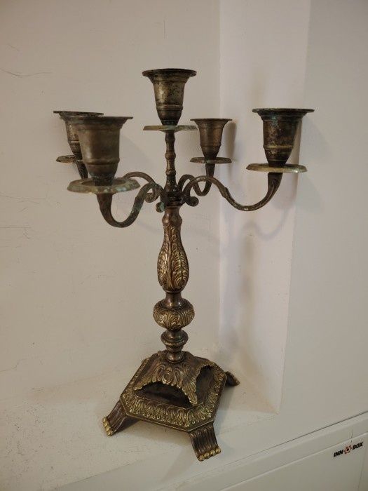 Sfeșnic antic din bronz masiv in stilul francez Empire,detalii și fine