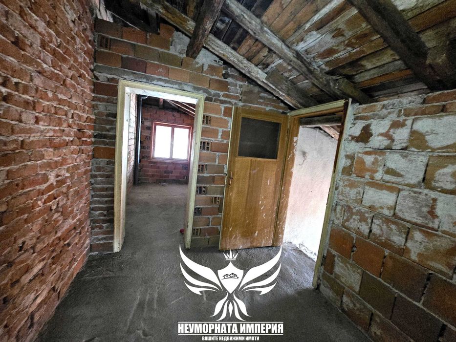 Продава се Къща в Асеновград - 324 кв.м за 831 €/кв.м - Снимка #20