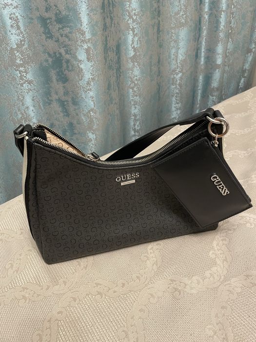 Сумки от Guess!!
