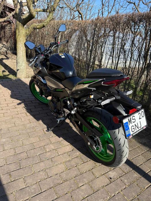 Kawasaki Z500 SE 2025