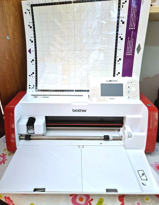 Vând Plotter ScanNCut Brother SDX900