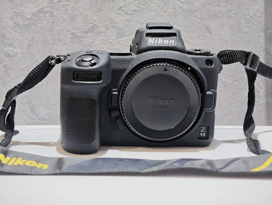 Nikon z6 II body