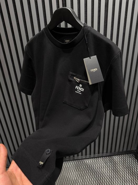 Мъжки тениски различни модели