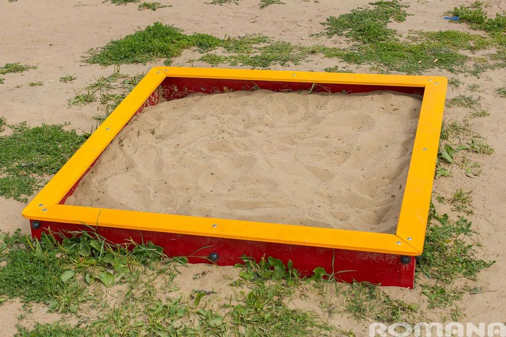 Песочница для детей. Дерево.