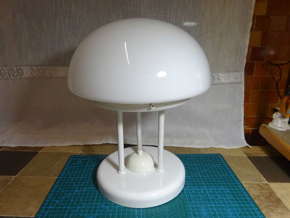 Lampa/lustra vintage tip ciuperca /anii 70 /Tripod Mushroom Lamp
