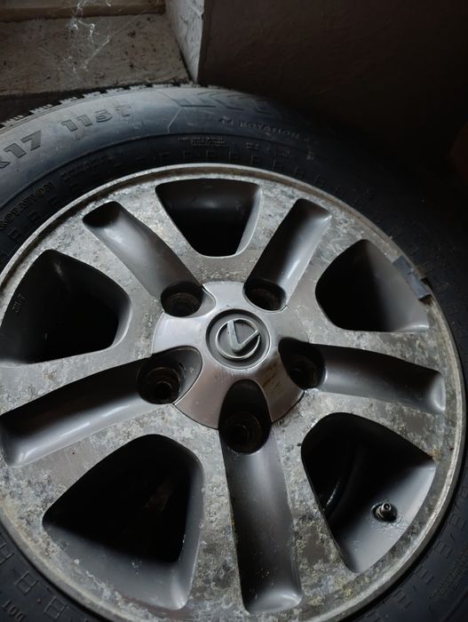 Диски с резиной на Lexus Lx 470