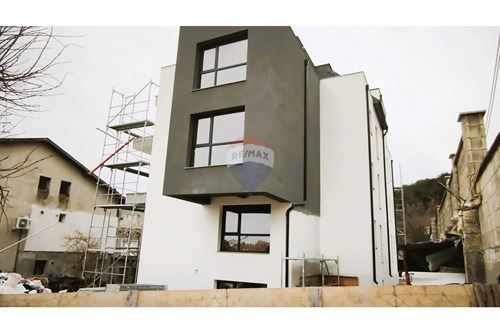 Продава се Офис в Варна, Виница - 49 кв.м за 781 €/кв.м - Снимка #8