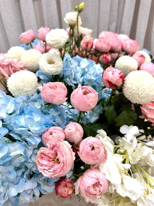 Огромный букет цветов