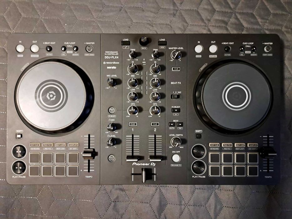 Pioneer DJ контролер DDJ-FLX4