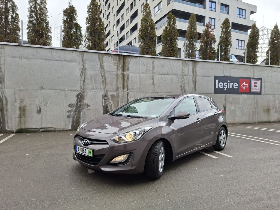 Vand Hyundai Y30