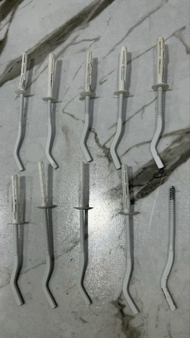 Крепление для радиаторов.