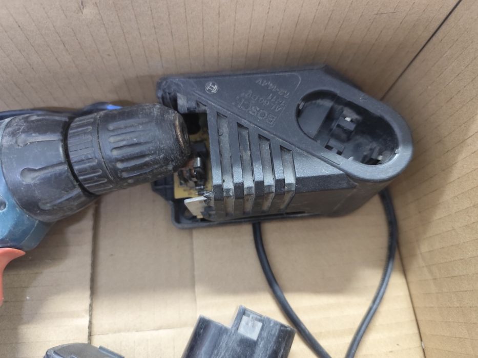 Шуруповерты на запчасти