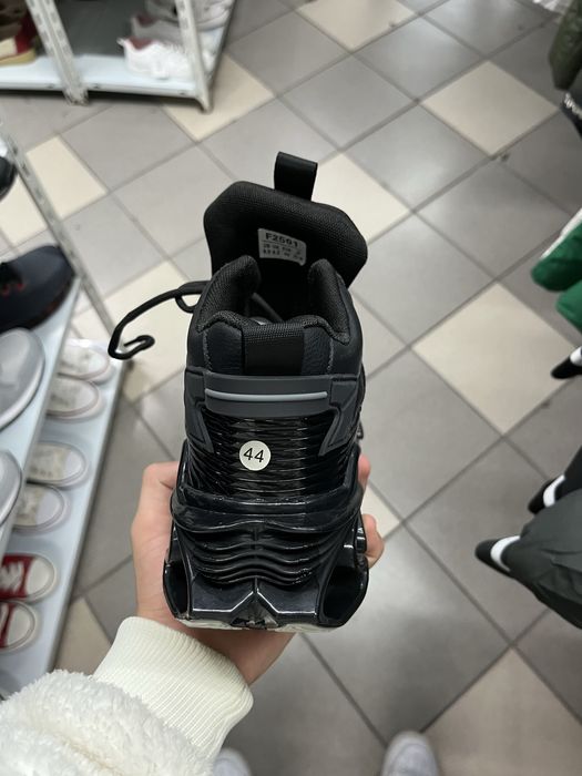 Sneakeri Chunky cu Talpă Sculptată Neagra