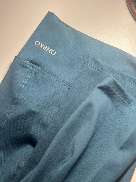 OYSHO клин в тъмно зелен цвят