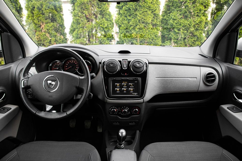 Dacia Lodgy 1.5 Diesel~Navigație~Senzori parcare~ Euro 5