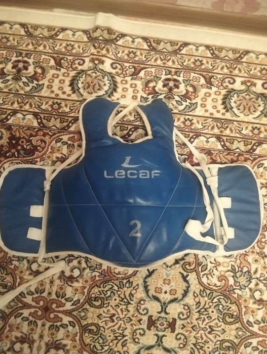 Продам протектор б/у 3500