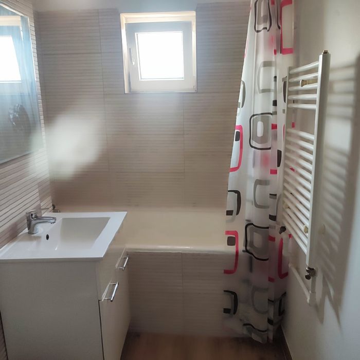 Proprietar,vând garsonieră 40 mp,Podul Grant,Crangasi