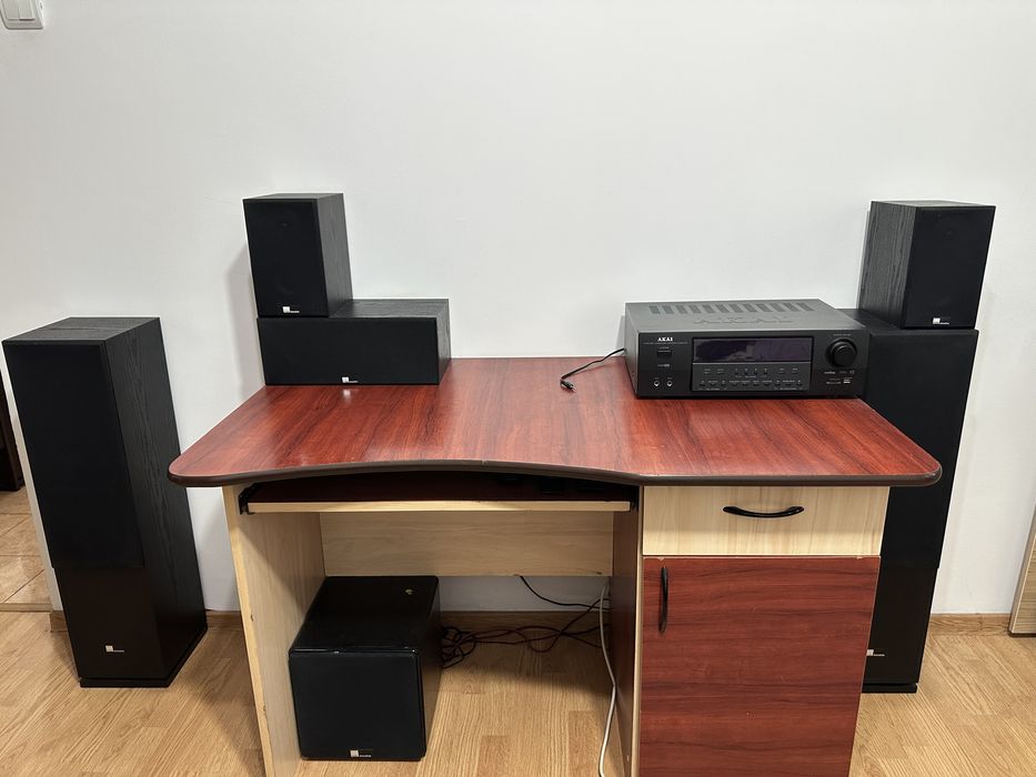 Sistem Audio 5.1 Akai + Pure Acoustics