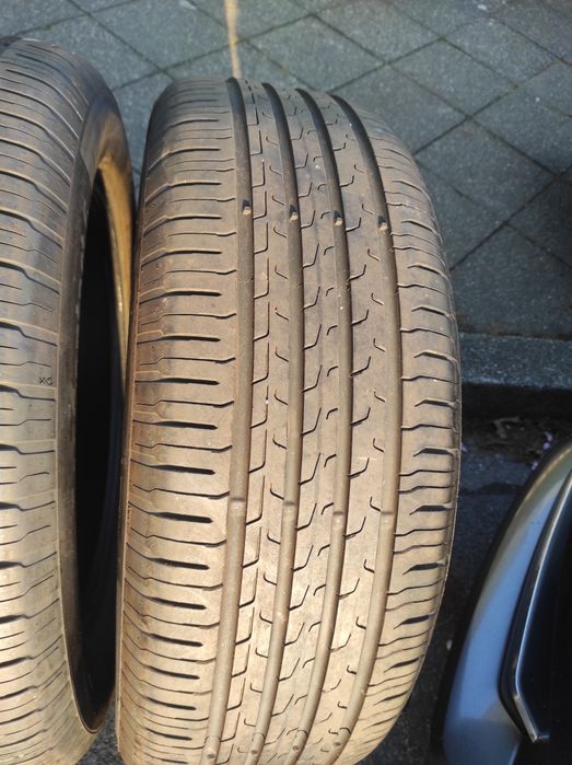 225/60/18 Continental